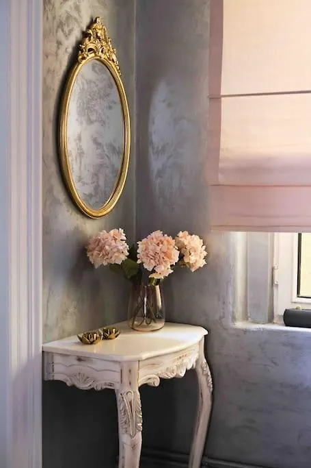 Modern&Old Style Flat In The Center Of Cihangir Estambul Apartamento